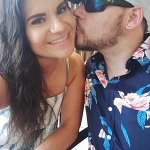 Meet your Posher, Devin